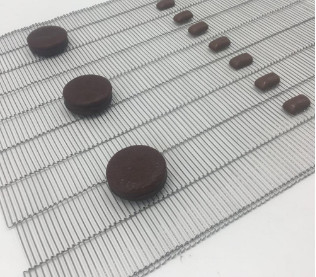 Elo de corrente liso Oven Conveyor Belt Iron Mesh para a indústria de transformação alimentar